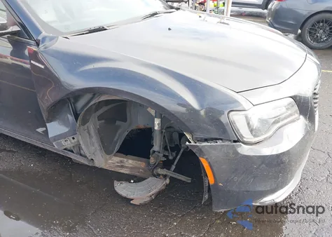 2018 Chrysler 300 S from USA, damaged, VIN 2C3CCABG0JH192347
